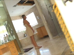 ズームショット, エクストリーム, 指いじり, オナニー, オーガズム, 公共, 一人, スカートのぞき