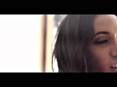 Grosse bite, Gros seins, Noire, Sucer une bite, Brunette brune, Fétiche, Interracial, Nénés