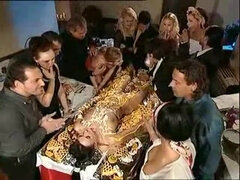 Anaal, Lul, Dominante vrouw, Italiaans, Zoenen, Orgie, Feest, Oud