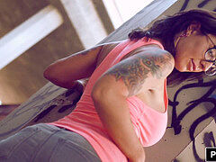 Anal, Creampie, Emo, Goth, Tatuering