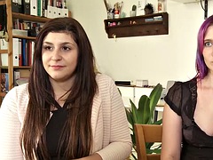 Brunetka, Puszysta, Europejski, Hardcore, Lesbijka, Masaż, Olej, Tatuaż