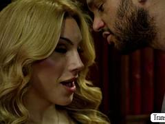 舐める尻, デカパイ, 茶髪の, ゲイ, ハードコア, シーメール, タトゥー, オッパイの