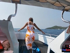 18 let, Amatéři, Velký zadek, Velké péro, Hd, Venku, Na veřejnosti, Teenka