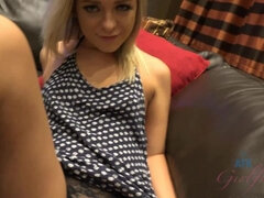 Banheiro, Vestido, Namorada, Saltos, Pontos de vista, Xoxota, Fumar, Voyeur