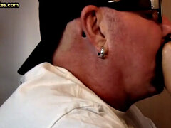 Deepthroating gloryhole DILF eats meat in POV closeup