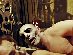 Stor kukk, Kukk suging, Brunette, Sperm skott, Slikking, Overraskelse, Pupper