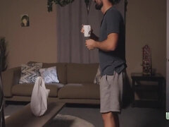 Cecelia Taylor - The Mystery Pill Ep 1 Extra Tip Seduces Delivery Man Brandon Ashtons Big Dick 13 Min