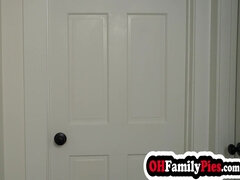 18 anni, Asiatica, Grande cazzo, Hardcore, Piccola, Ragazza, Terzetto, Tette