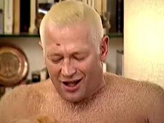 Anális szex, Szőke, Gesztenyebarna, Dupla behatolás, Érdekes, Csoport, Kőkemény, Régebbi évjáratú pornó