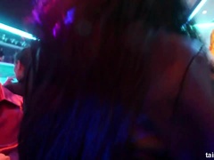 Påklädda, Dansar, Grupp, Lesbisk, Party, Porrstjärnor, Swingers, Våt