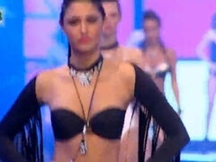 Velika rit, Velik kurac, Bikinke, Rjavolaska, Evropska, Grški, Spodnje perilo, Hlačne nogavice