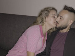 Μωρό, Μεγάλος κώλος, Ξανθιά, Πίπα, Πούτσος, Pornstars, Ξυρισμένη