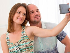 Velký zadek, Kuřba, Výprask, Přírodní prsa, Pička, Krátké vlasy, Teenka, Kozičky