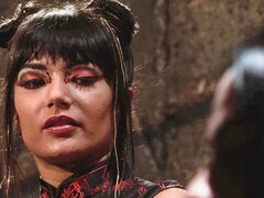 Μεγάλος κώλος, Μεγάλος πούτσος, Μεγάλα βυζιά, Πίπα, Μελαχροινή, Κοντά μαλλιά, Κοκκαλιάρης, Έφηβος