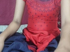 Stepbrother colossal et v�ritable petite demi-s�ur dans une baise gonzo indienne torride