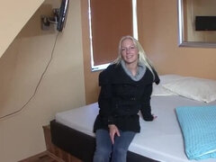 German MILF Jessy Key Sucks Big Cock & Gets Filled with Sperm - Live Amateur Report