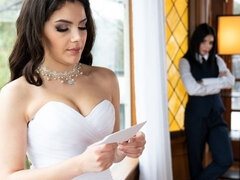 Bundão, Morena, Masturbação, Lésbica, Lambendo, Masturbação, Descascar, Tatuagem