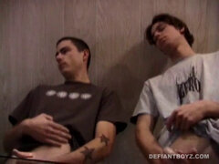 Amatéri, Striekanie semena, Honění