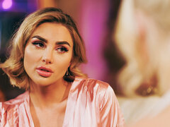 Babe, Stor røv, Blondine, Lesbisk