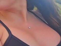 Stor stjärt, Stor kuk, Avsugning, Cougar, Sperma shot, Latina, Utomhus, Strumpbyxor