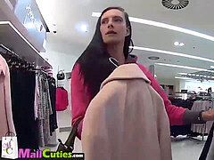 Чешки, Мастурбация, На публике