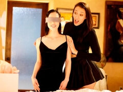 69 negenenzestig, Bruinharig, Vingeren, Likken, Ondergoed, Kut duiken, Strippen, Tieten likken