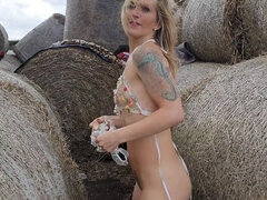 Milf, Im freien, Pissen, Solo