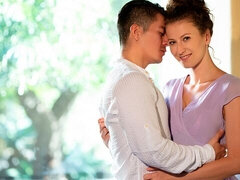 Duży tyłek, Duży kutas, Obciąganie, Brunetka, Styl na pieska, Masturbacja, Chudy, Nastolatki