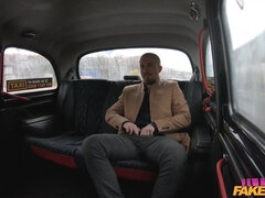 Lízaní zadků, Černé, Blondýna, Kuřba, Auto, Pička, Sukně, Punčochy