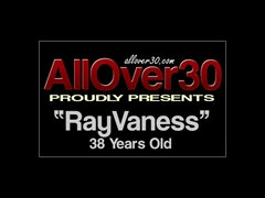 Tekintélyes didik, Cumizás, Gesztenyebarna, Ondó fröcskölés, Érett koros, Természetes mellek, Szabadban, Begyek