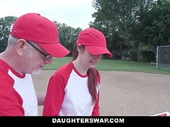 18 años, Culo, Tetona, Condón, Hija, Garganta profunda, Cuadrupleta, Tetas