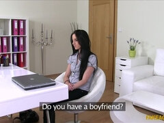 Ερασιτέχνης, Πίπα, Χύσιμο, Σε στάση σκύλου στα τέσσερα, Μαλακία με το δάχτυλο για γυναίκες, Γραφείο, Πρώτου προσώπου, Μουνί