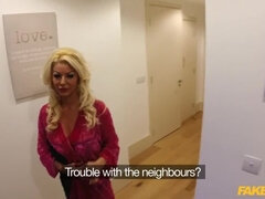 Lécher le cul, Sucer une bite, En levrette, Doigter, Léchez, Pov, Chatte, Uniforme