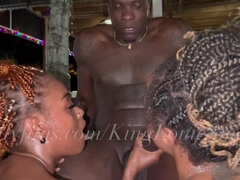 Brunette, Pik, Sort, Hårdt, Hd, Lille kvinde, Svømmepøl, Trekant