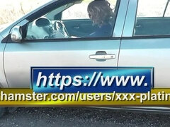 Auto, Nackt, Im freien, Höschen, Öffentlich, Muschi, Rock, Schlampe