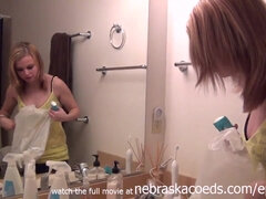 69 negenenzestig, Blond, Sperma, Flashing, Onschuldig, Masseren, Alleen, Tiener