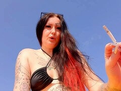 Mère que j'aimerais baiser, Fumer