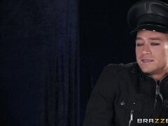 Κώλος, Μεγάλα βυζιά, Μαύρος, Μπότες, Μουνί, Πραγματικότητα, Άξεστος, Τατουάζ