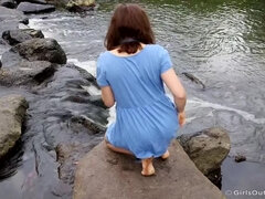 Brunetka, Włochaty, Masturbacja, Na wolnym powietrzu, Solo