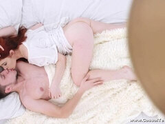 Spalnica, Velik kurac, Fafanje, Rdečelaska, Obrito, Tetovaže, Najstnice