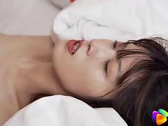 Asiatique, Gros seins, Sucer une bite, Criant, Adolescente, Nénés, Épouse