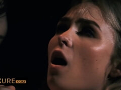 Stora tuttar, Blondin, Avsugning, Hanrej, Mmf man man kvinna, Naturlig, Naturliga tuttar, Stockings