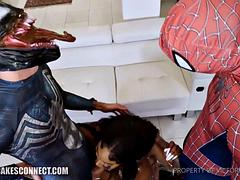 Stor svart kvinne, Kukk suging