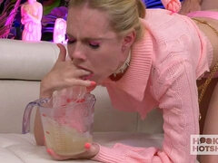 Anal, Gros cul, Gros seins, Sucer une bite, Tir de sperme, Faciale, Doigter, Hd