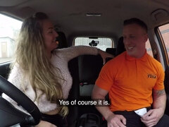 Tetas grandes, Británico, Coche, Universidad, Al aire libre, Realidad, Anilingus, Mojado