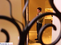 큰 음경, 큰 가슴, 금발의, 아빠, 하드코어, 자연의 가슴, 조그마한, 샤워