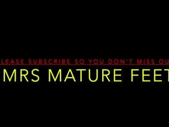 Loiroa, Pés, Fetiche por pé, Mamãe, Melharucos naturais, Madrasta, Meias finas, Tetas