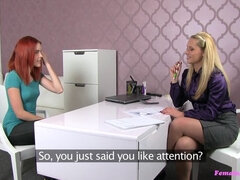 Pale Redhead Dives Down�For Agent Pussy