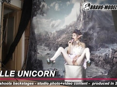 18 χρονον, Μελαχροινή, Θηλυκός, Φετιχ, Ηδ, Πραγματικότητα, Μόνος, Βυζιά