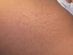 18, Stor rumpe, Latina, Alene, Tenåring